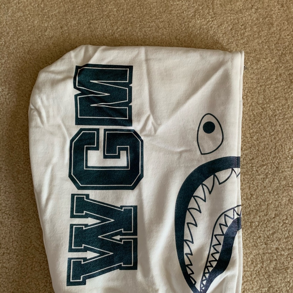 SOLD Bape A Bathing Ape White Galaxy Shark Hoodie - Picture 8 of 8